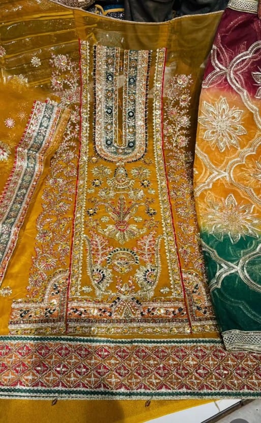 MRYAM HUSSAIN SUIT 3 PCS